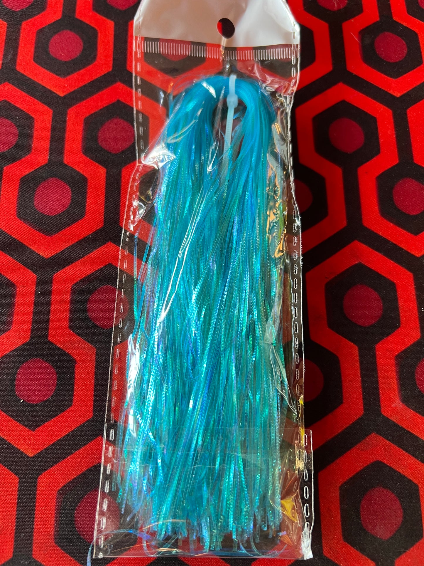 Pearlescent mini lateral scales.